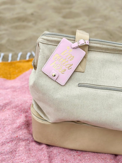 ban.do Quote Leatherette Luggage Tag, I'm Outta' Here (Pink/Metallic)
